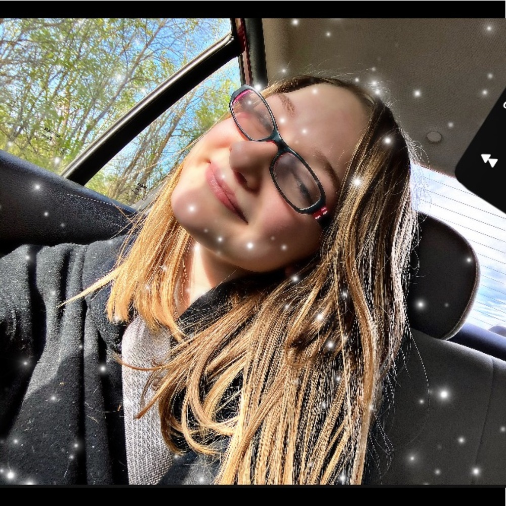 Meet your Posher, Lexie